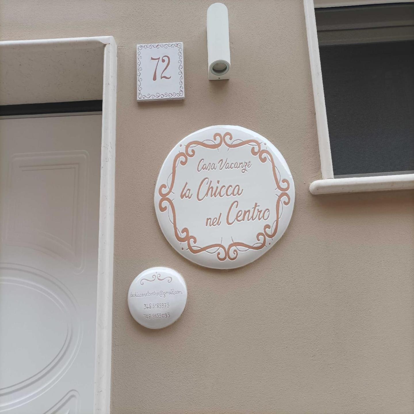 La Chicca Nel Centro Villa Massafra Bagian luar foto